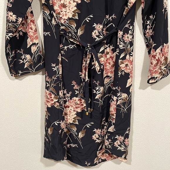 41 Hawthorn Cristen Floral Dress - Picture 8 of 8